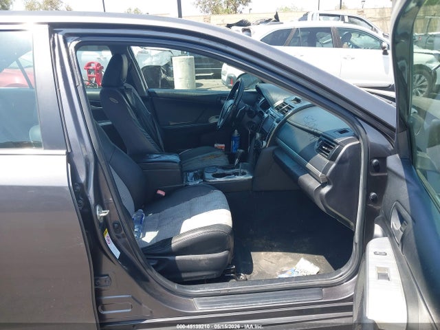 4T1BF1FK9EU458444 Toyota CAMRY SE