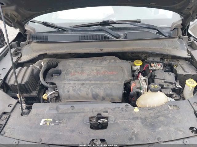 3C4NJCBBXJT194107 Jeep Compass Latitude Fwd