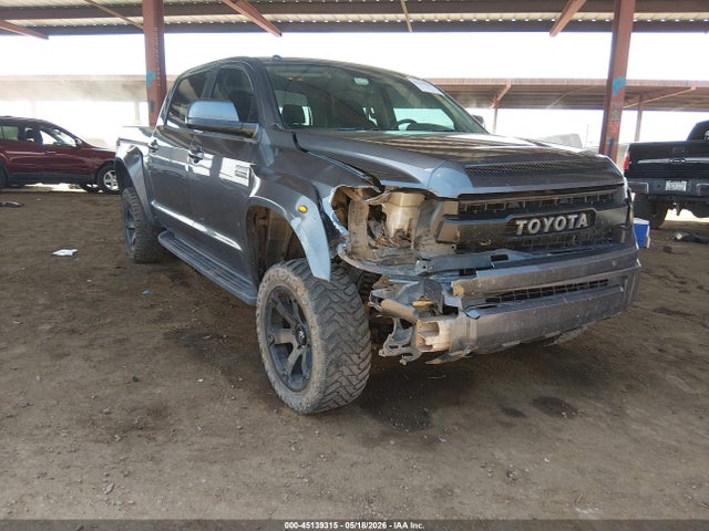 Продажа на аукционе авто 2016 Toyota Tundra Platinum 5.7l V8, vin: 5TFAW5F12GX541570, номер лота: 45139315