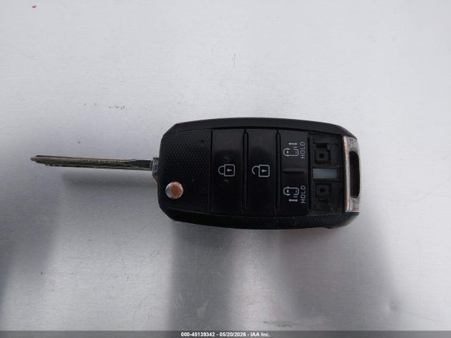KIA SEDONA LX 2016 KNDMB5C16G6099234 Image 11