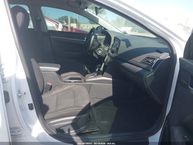 Hyundai ELANTRA SE 2018 5NPD74LF4JH295208 Image 5