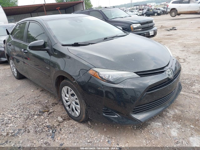 2017 Toyota Corolla Le მანქანა იყიდება აუქციონზე, vin: 5YFBURHE5HP650168, აუქციონის ნომერი: 45139425