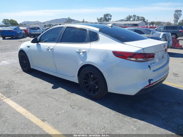 KIA Optima S 2018 5XXGT4L32JG224194 Image 3