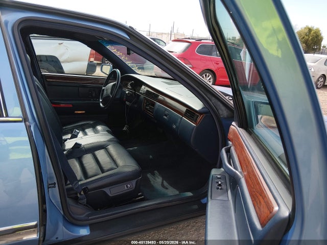 45139493 :رقم المزاد ، 1G6KD52B5SU233752 vin ، 1995 Cadillac Deville مزاد بيع