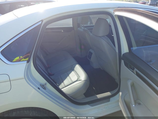 Продажа на аукционе авто 2018 Volkswagen Passat 2.0t Se, vin: 1VWBA7A3XJC011835, номер лота: 45139505