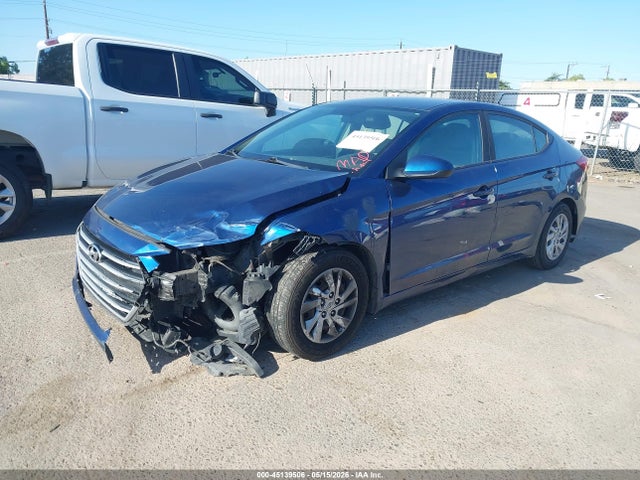 5NPD74LFXJH319382 Hyundai ELANTRA SE