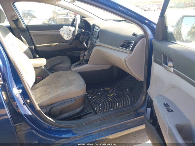 5NPD74LFXJH319382 Hyundai ELANTRA SE