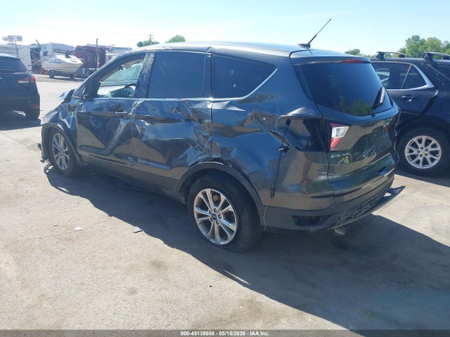 Ford ESCAPE SE 2017 1FMCU9GD8HUC65067 Image 3