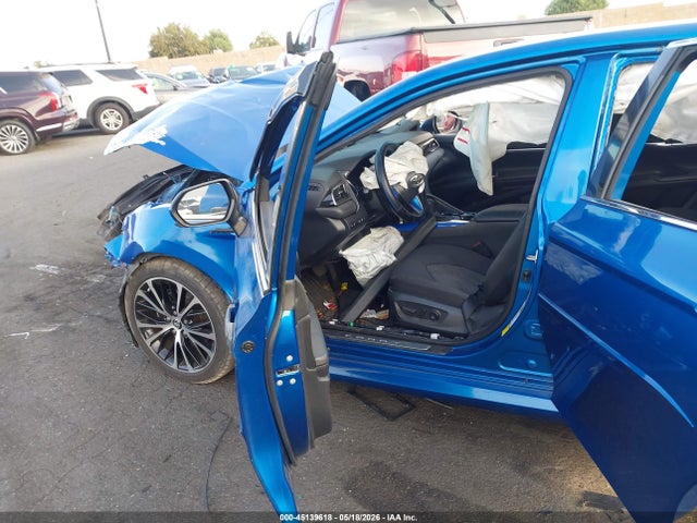 4T1C11AK8LU352428 Toyota CAMRY LE