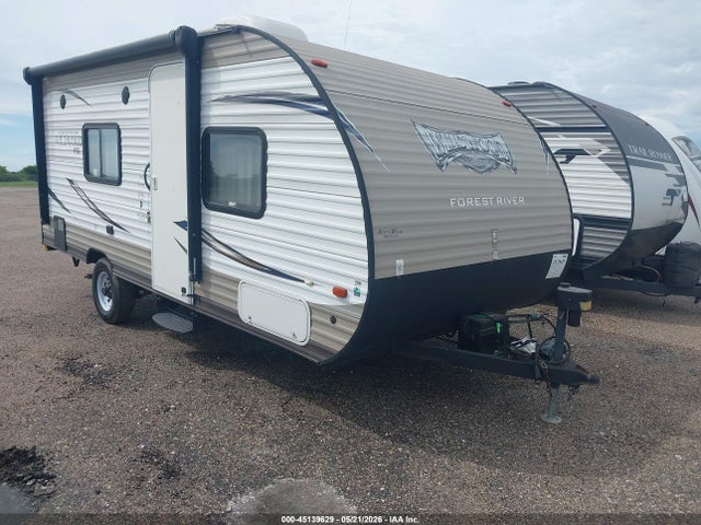 Forest River Wildwood 2017 4X4TWDU16H7355872 Image 1