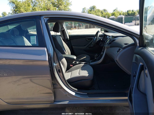 2014 Hyundai Elantra Se მანქანა იყიდება აუქციონზე, vin: 5NPDH4AE3EH495588, აუქციონის ნომერი: 45139671
