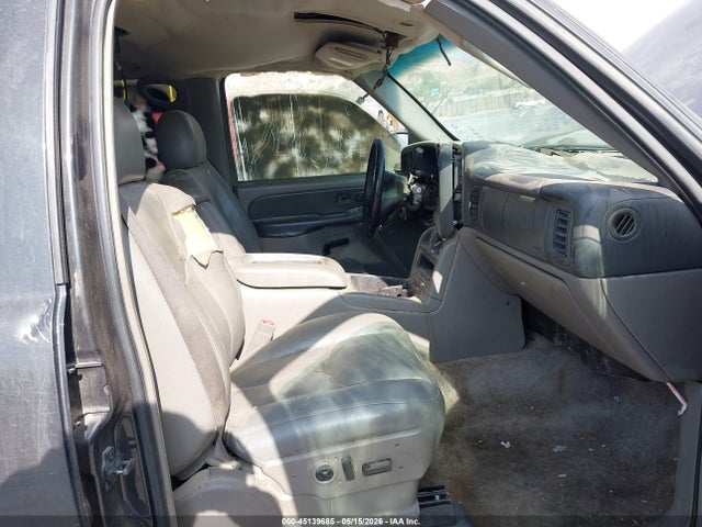 2003 Chevrolet Suburban 1500 Lt მანქანა იყიდება აუქციონზე, vin: 3GNEC16T03G268767, აუქციონის ნომერი: 45139685