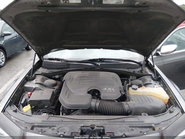Продаж на аукціоні авто 2016 Chrysler 300c Awd, vin: 2C3CCAKG3GH213250, номер лоту: 45139753