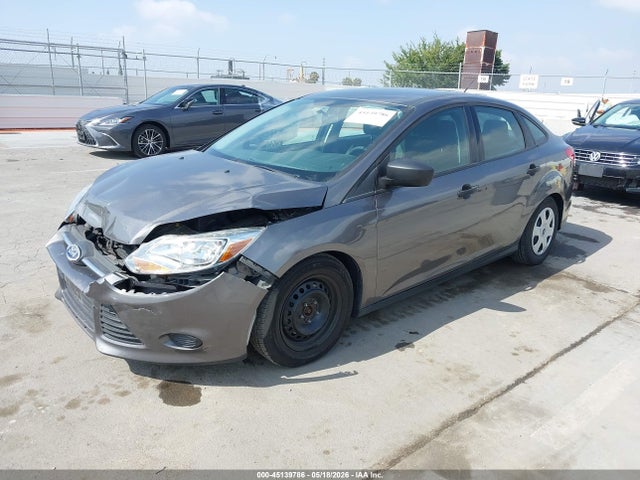Ford FOCUS S 2014 1FADP3E21EL341489 Image 2