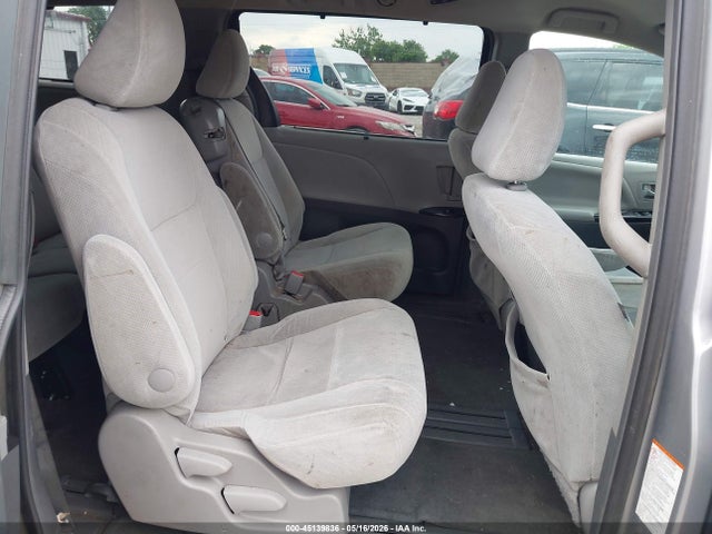 Продаж на аукціоні авто 2016 Toyota Sienna Le 8 Passenger, vin: 5TDKK3DCXGS740140, номер лоту: 45139836