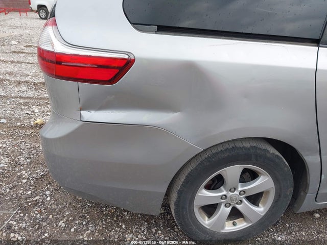 Продаж на аукціоні авто 2016 Toyota Sienna Le 8 Passenger, vin: 5TDKK3DCXGS740140, номер лоту: 45139836