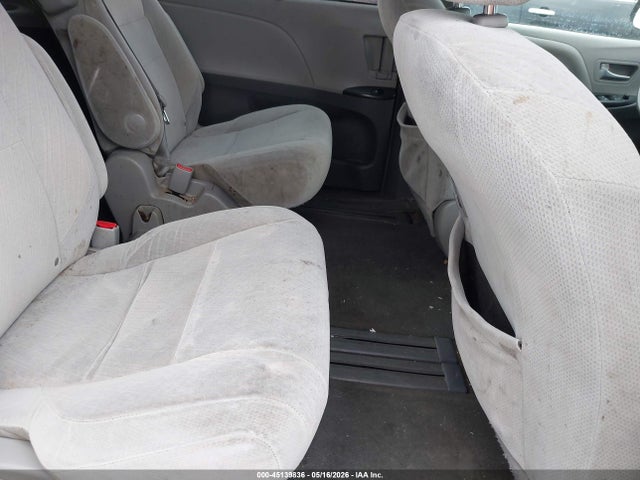 Продаж на аукціоні авто 2016 Toyota Sienna Le 8 Passenger, vin: 5TDKK3DCXGS740140, номер лоту: 45139836