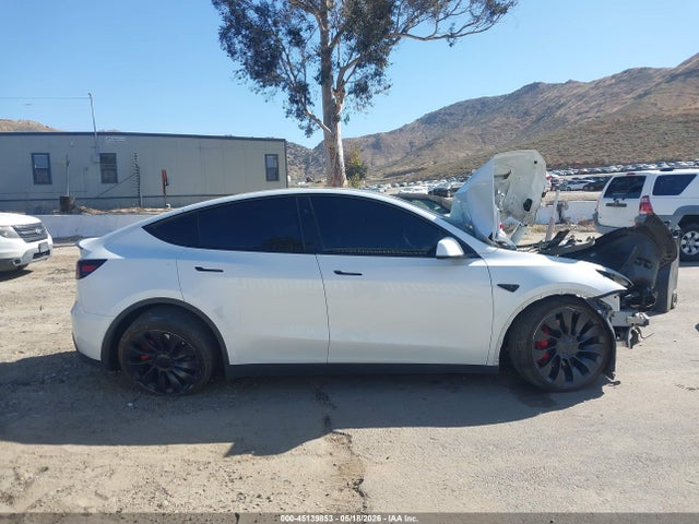 45139853 :رقم المزاد ، 7SAYGDEF6RF123404 vin ، 2024 Tesla Model Y Performance Dual Motor All-wheel Drive مزاد بيع