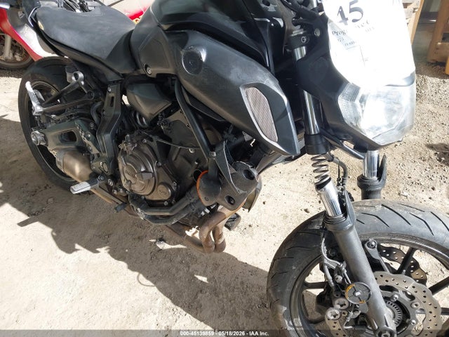 45139859 :رقم المزاد ، JYARM27Y4KA000854 vin ، 2019 Yamaha Mt07 C مزاد بيع