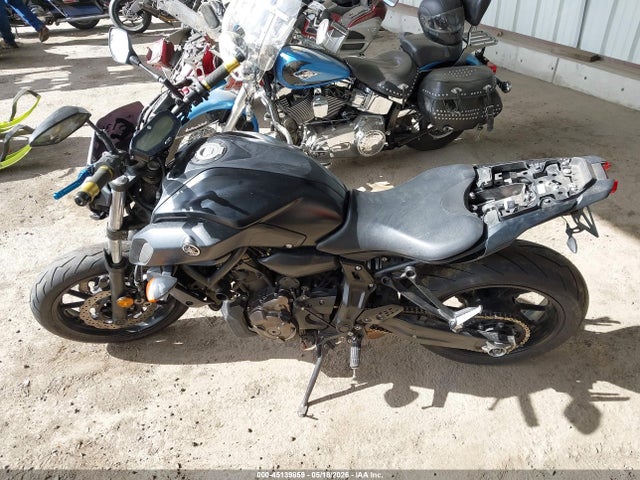 45139859 :رقم المزاد ، JYARM27Y4KA000854 vin ، 2019 Yamaha Mt07 C مزاد بيع