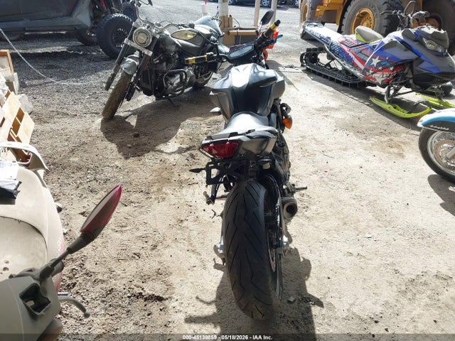 45139859 :رقم المزاد ، JYARM27Y4KA000854 vin ، 2019 Yamaha Mt07 C مزاد بيع