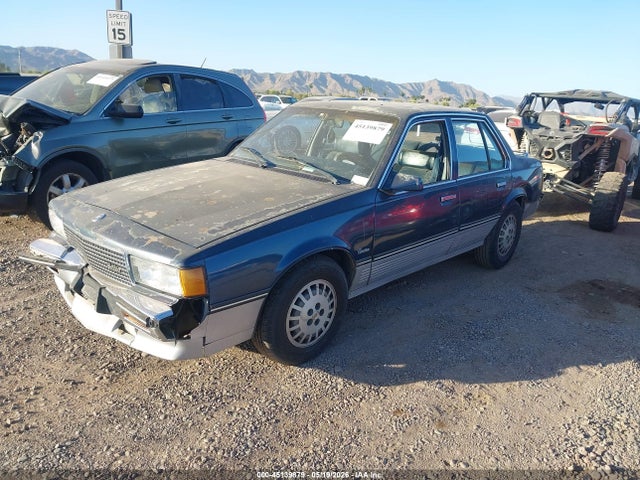 1988 Cadillac Cimarron მანქანა იყიდება აუქციონზე, vin: 1G6JG51W4JJ501116, აუქციონის ნომერი: 45139879