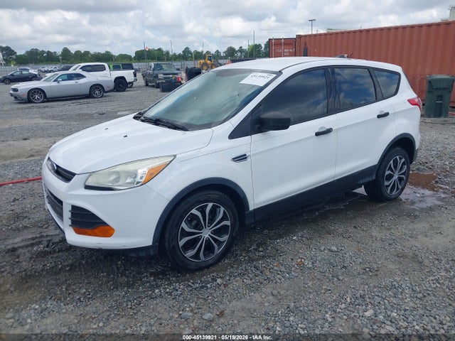 Продажа на аукционе авто 2015 Ford Escape S, vin: 1FMCU0F75FUB69109, номер лота: 45139921