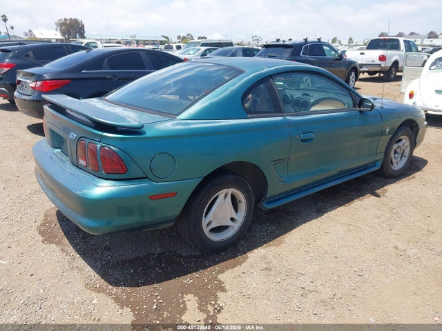 45139948 :رقم المزاد ، 1FALP404XVF122717 vin ، 1997 Ford Mustang مزاد بيع