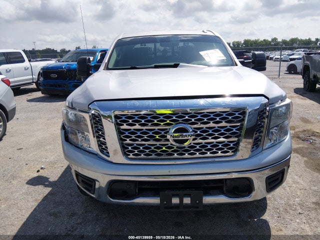 45139959 :رقم المزاد ، 1N6AA1E54JN549150 vin ، 2018 Nissan Titan Sv مزاد بيع