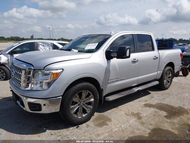 45139959 :رقم المزاد ، 1N6AA1E54JN549150 vin ، 2018 Nissan Titan Sv مزاد بيع