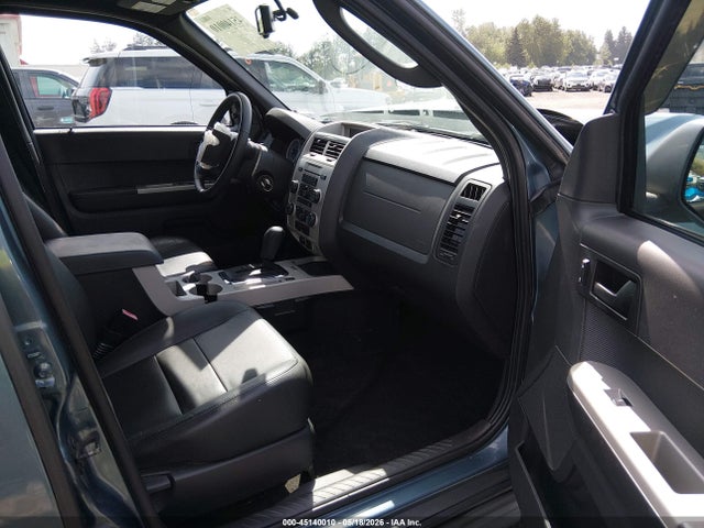 2010 Ford Escape Xlt მანქანა იყიდება აუქციონზე, vin: 1FMCU9DG9AKD15605, აუქციონის ნომერი: 45140010