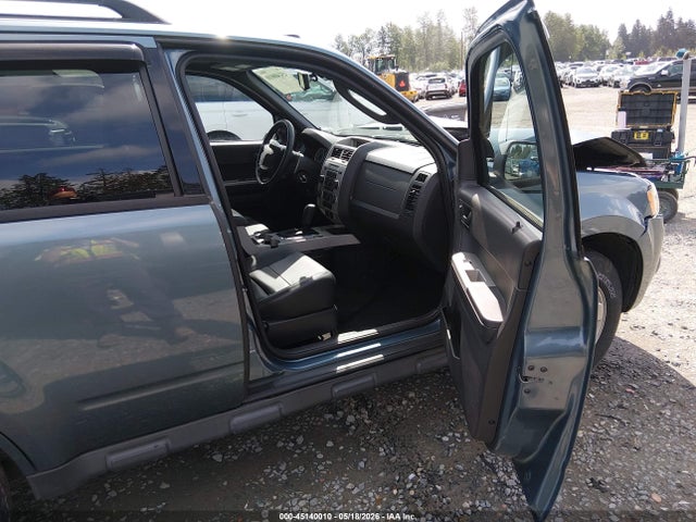 2010 Ford Escape Xlt მანქანა იყიდება აუქციონზე, vin: 1FMCU9DG9AKD15605, აუქციონის ნომერი: 45140010