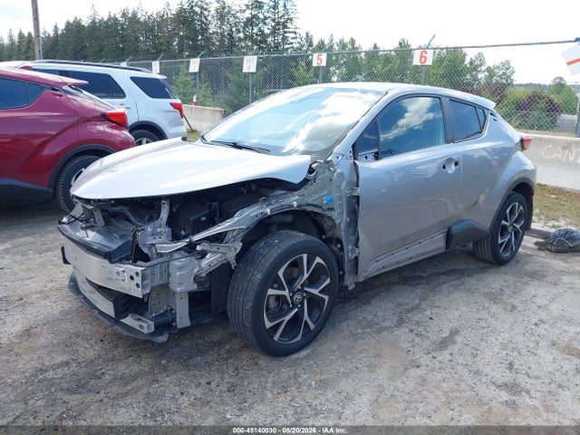 45140030 :رقم المزاد ، NMTKHMBX8LR106246 vin ، 2020 Toyota C-hr Xle مزاد بيع