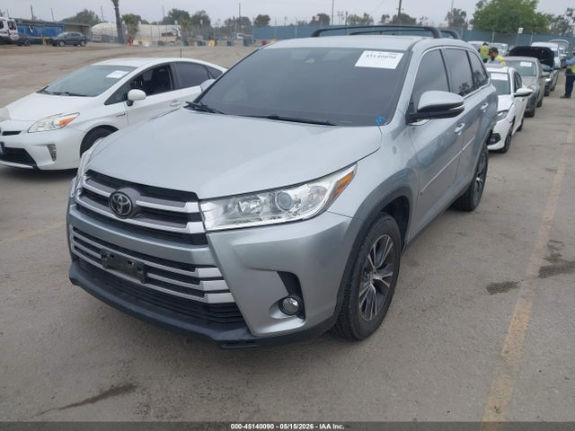 Toyota Highlander Le Plus 2019 5TDZZRFH7KS331334 Image 2