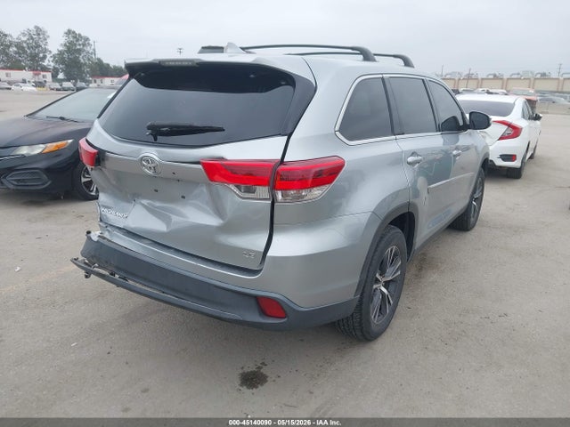 Toyota Highlander Le Plus 2019 5TDZZRFH7KS331334 Image 4