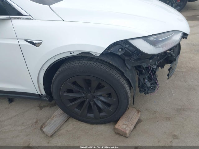 Продаж на аукціоні авто 2020 Tesla Model X, vin: 5YJXCBE28LF270109, номер лоту: 45140124
