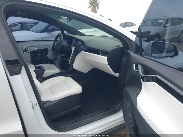 Продаж на аукціоні авто 2020 Tesla Model X, vin: 5YJXCBE28LF270109, номер лоту: 45140124