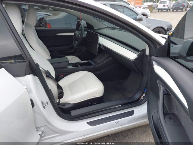 Tesla Model 3 Rear-wheel Drive 2022 5YJ3E1EA7NF125687 Image 5