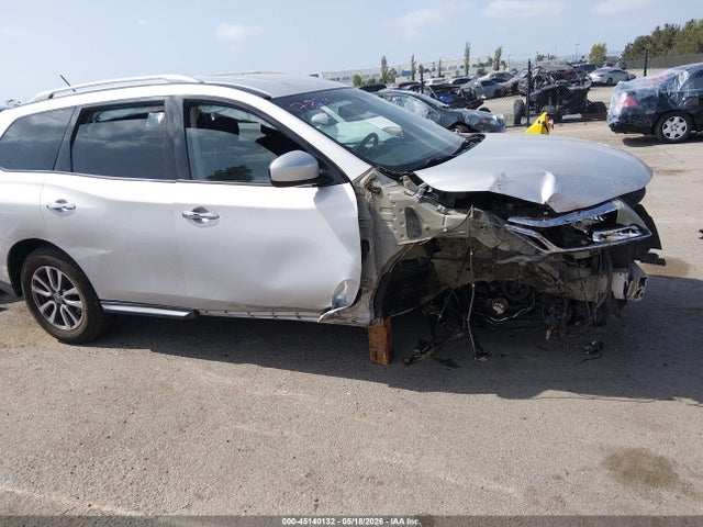 Продаж на аукціоні авто 2015 Nissan Pathfinder, vin: 5N1AR2MN8FC617824, номер лоту: 45140132