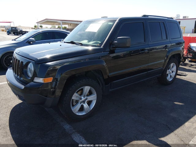 45140143 :رقم المزاد ، 1C4NJRFB5HD175221 vin ، 2017 Jeep Patriot Latitude 4x4 مزاد بيع