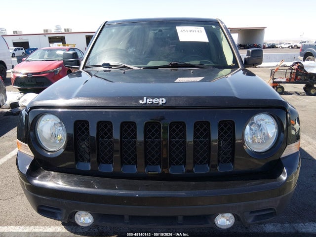 45140143 :رقم المزاد ، 1C4NJRFB5HD175221 vin ، 2017 Jeep Patriot Latitude 4x4 مزاد بيع