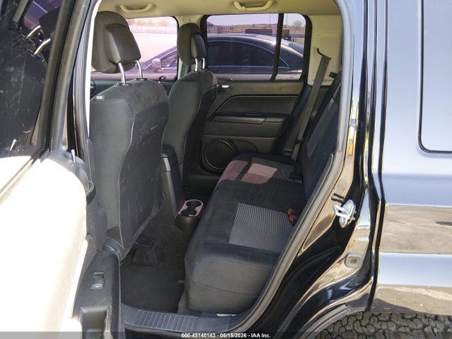 45140143 :رقم المزاد ، 1C4NJRFB5HD175221 vin ، 2017 Jeep Patriot Latitude 4x4 مزاد بيع