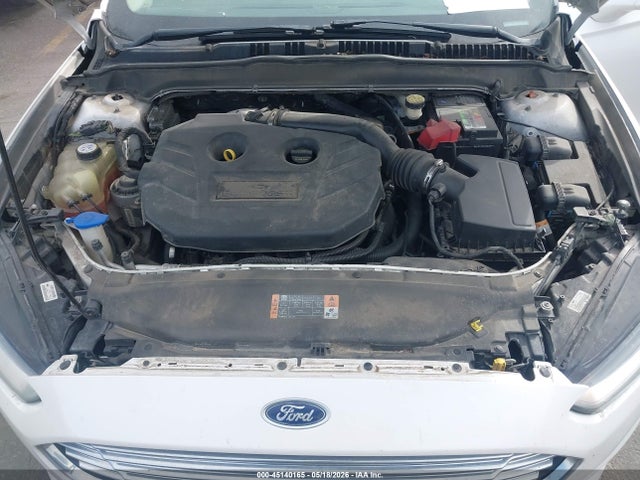 3FA6P0T91GR315048 Ford FUSION SE