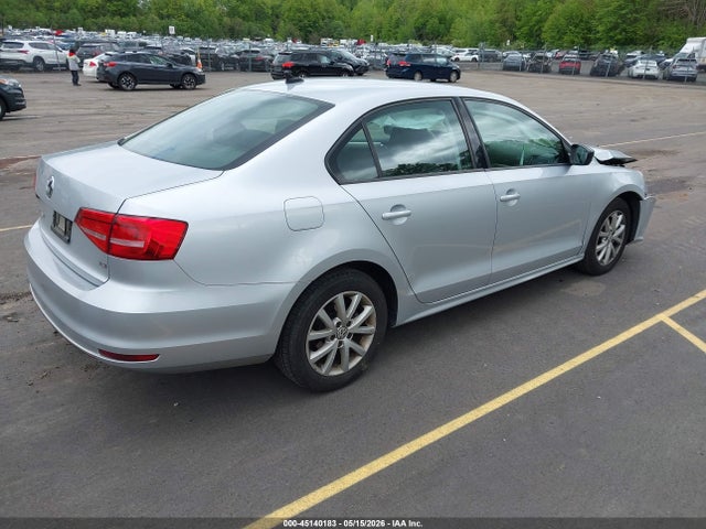 45140183 :رقم المزاد ، 3VWD17AJ3FM307258 vin ، 2015 Volkswagen Jetta 1.8t Se مزاد بيع