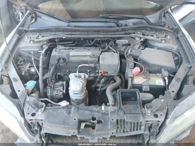 45140217 :رقم المزاد ، 1HGCT1B7XFA015761 vin ، 2015 Honda Accord Ex مزاد بيع