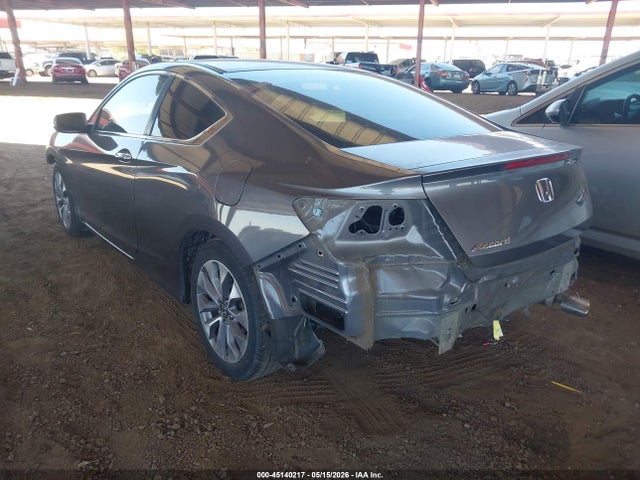 45140217 :رقم المزاد ، 1HGCT1B7XFA015761 vin ، 2015 Honda Accord Ex مزاد بيع