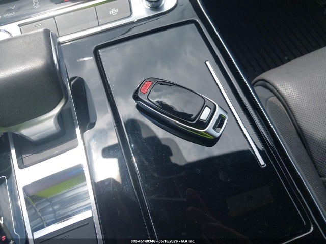 Продаж на аукціоні авто 2019 Audi A8 L 55, vin: WAU8DAF82KN019064, номер лоту: 45140346