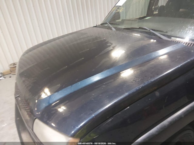 Продажа на аукционе авто 2005 Chevrolet Silverado 1500 Z71, vin: 2GCEK19B951321007, номер лота: 45140376