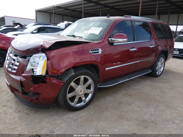 45140377 :رقم المزاد ، 1GYS4HEF9BR150576 vin ، 2011 Cadillac Escalade Esv Luxury مزاد بيع