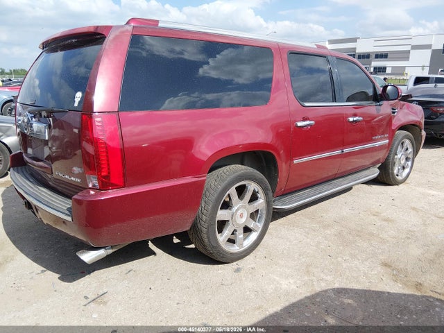 45140377 :رقم المزاد ، 1GYS4HEF9BR150576 vin ، 2011 Cadillac Escalade Esv Luxury مزاد بيع